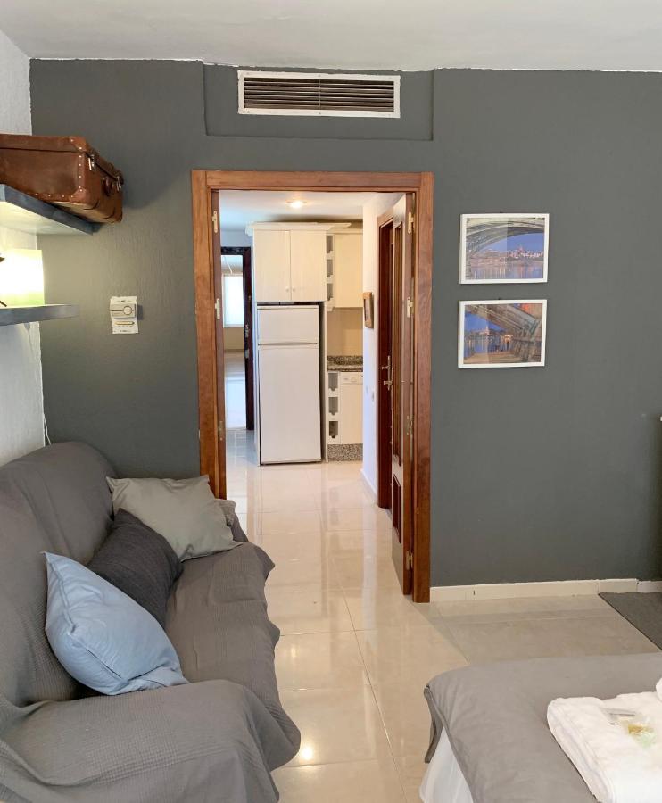 Apartamentos Rg Resitur Sevilla Exteriör bild