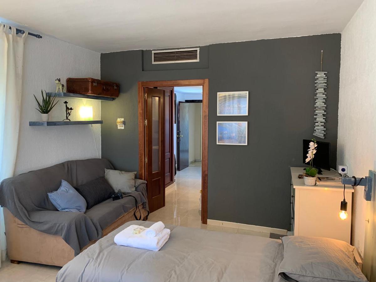 Apartamentos Rg Resitur Sevilla Exteriör bild