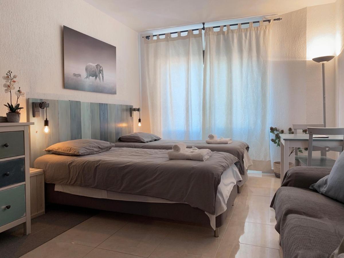 Apartamentos Rg Resitur Sevilla Exteriör bild