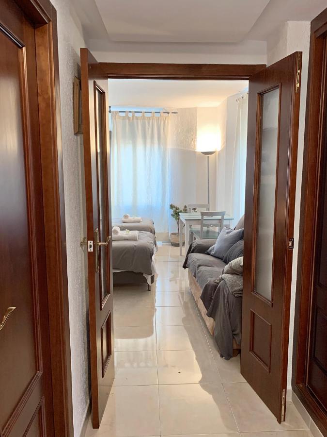 Apartamentos Rg Resitur Sevilla Exteriör bild