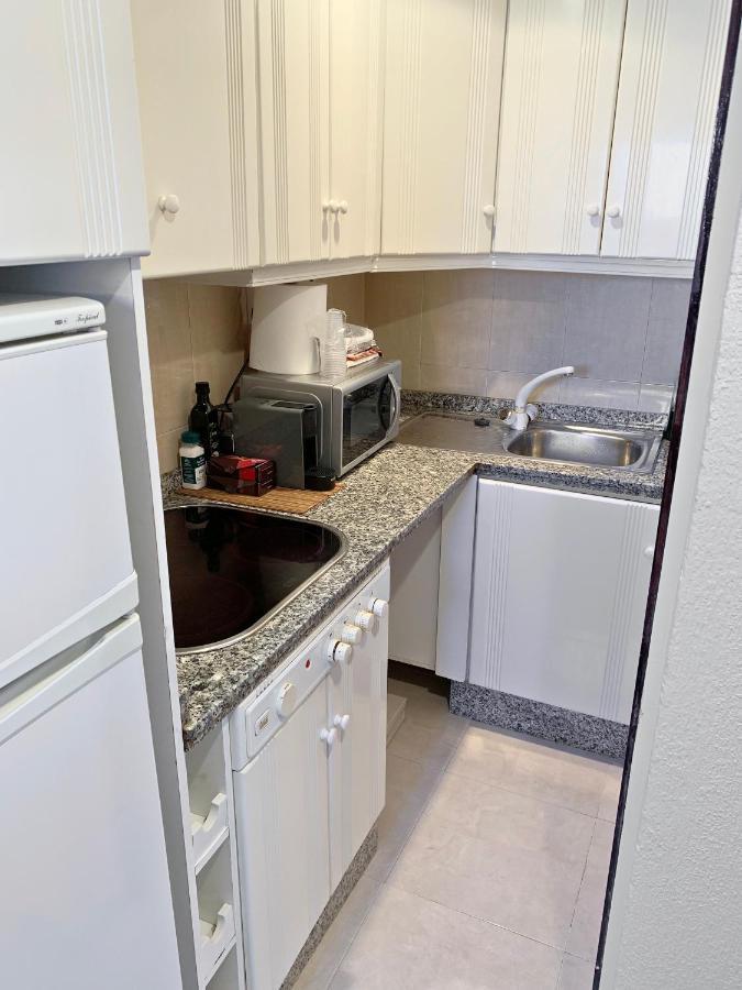 Apartamentos Rg Resitur Sevilla Exteriör bild