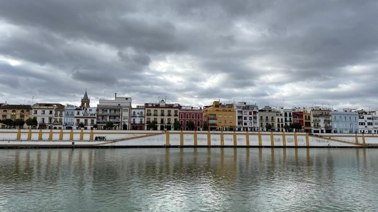 Apartamentos Rg Resitur Sevilla Exteriör bild
